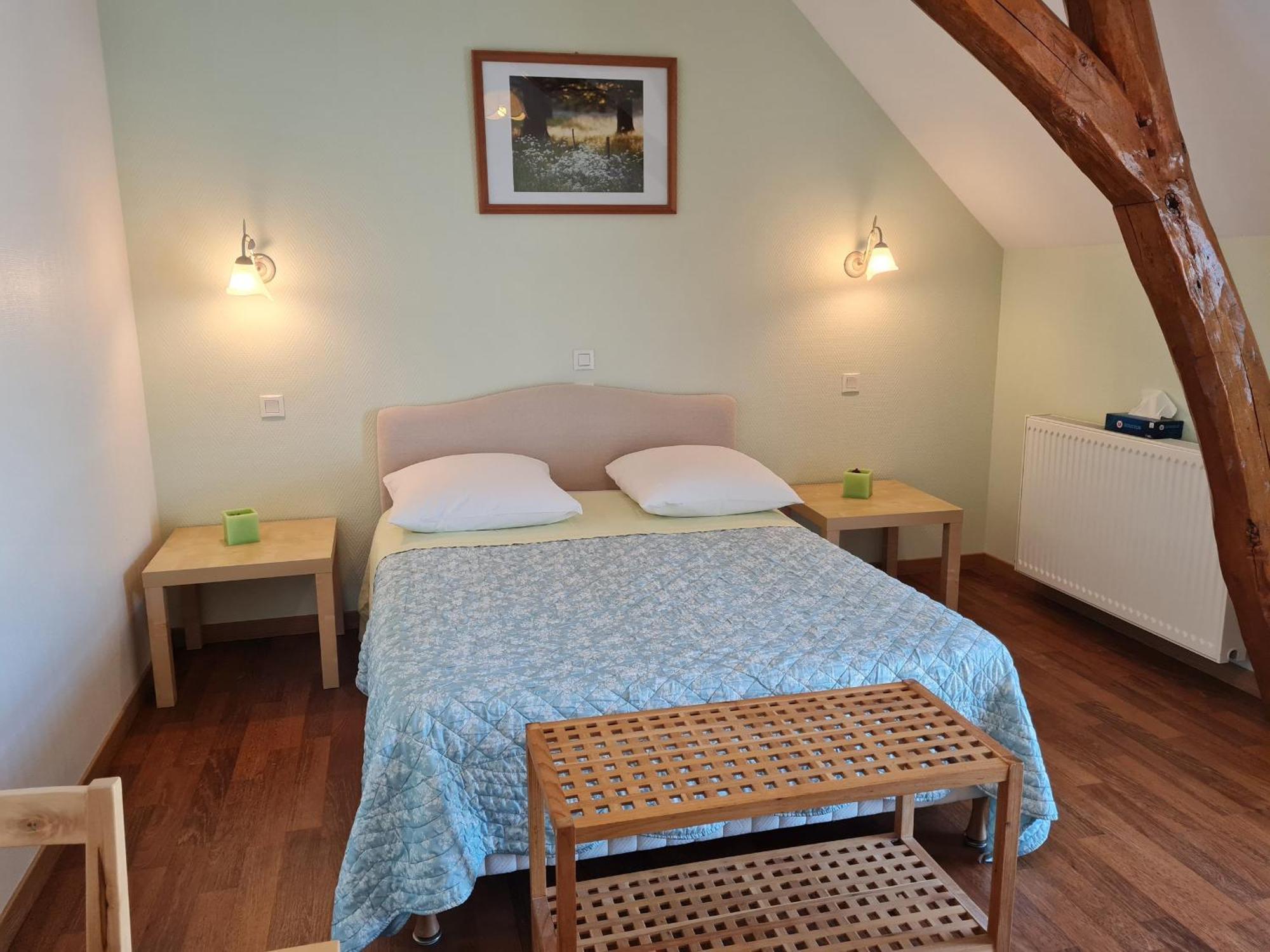 Ferme Renovee Au Calme - 4 Chambres, Petit-Dejeuner Inclu - Fr-1-590-450 Cravant  Экстерьер фото