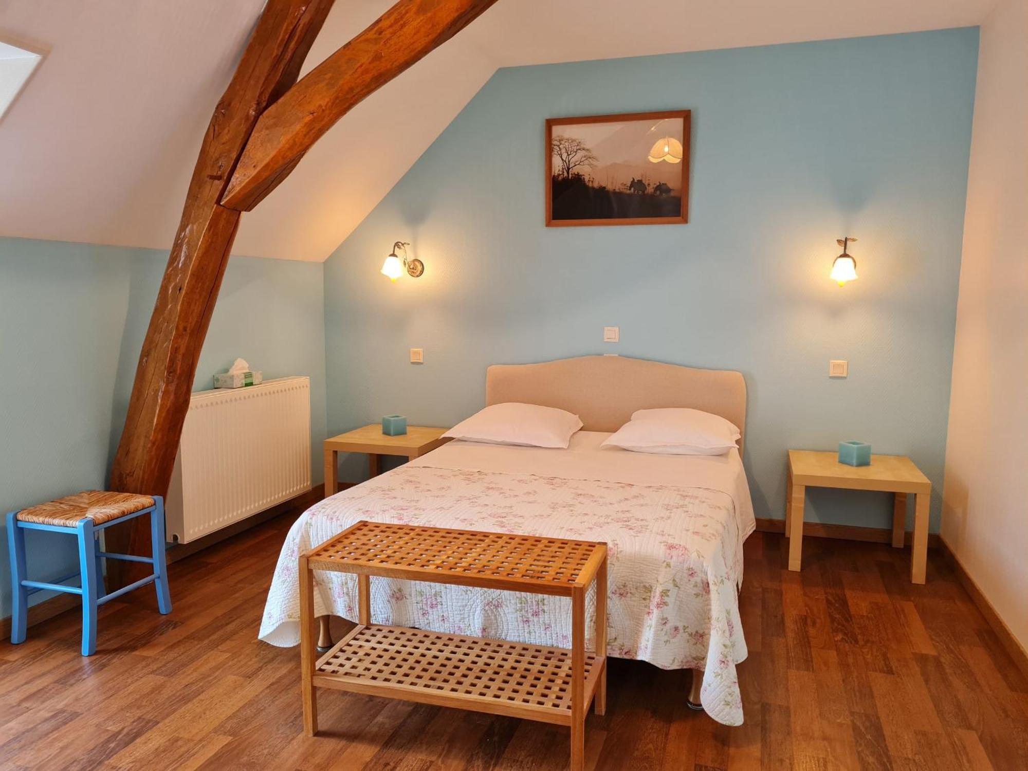 Ferme Renovee Au Calme - 4 Chambres, Petit-Dejeuner Inclu - Fr-1-590-450 Cravant  Экстерьер фото